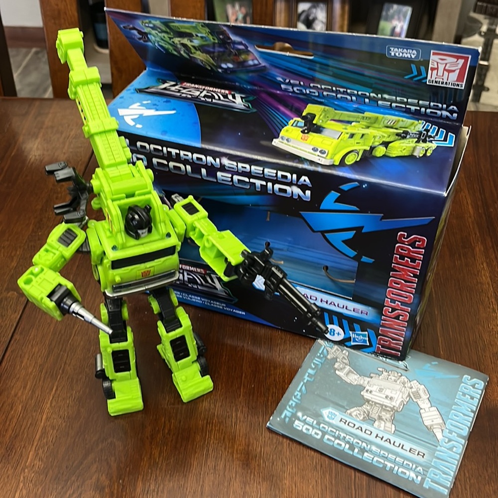 Transformers Galore! - Picture 5 of 8
